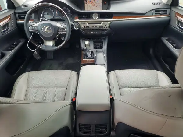 58ABK1GG8JU105380 2018 LEXUS ES - Image 8