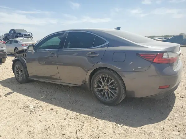 58ABK1GG8JU105797 2018 LEXUS ES - Image 2