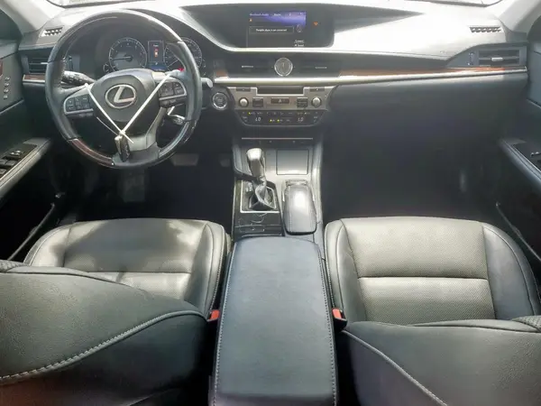 58ABK1GG8JU106545 2018 LEXUS ES - Image 8
