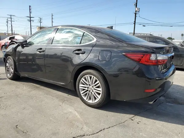 58ABK1GG8JU108327 2018 LEXUS ES - Image 2