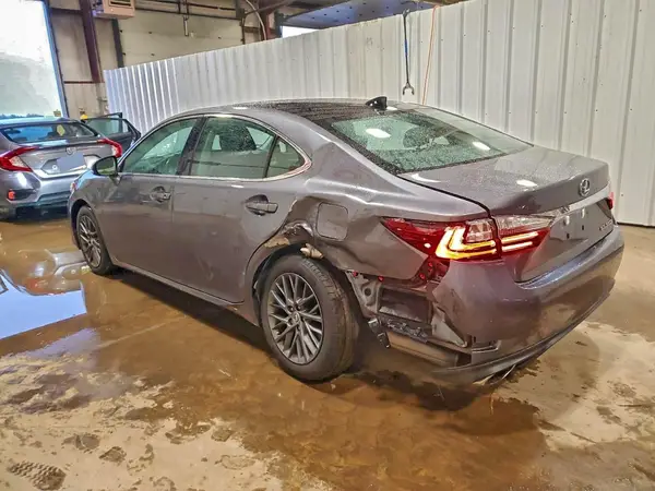 58ABK1GG8JU109087 2018 LEXUS ES - Image 2