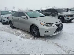 58ABK1GG8JU113138 2018 LEXUS ES