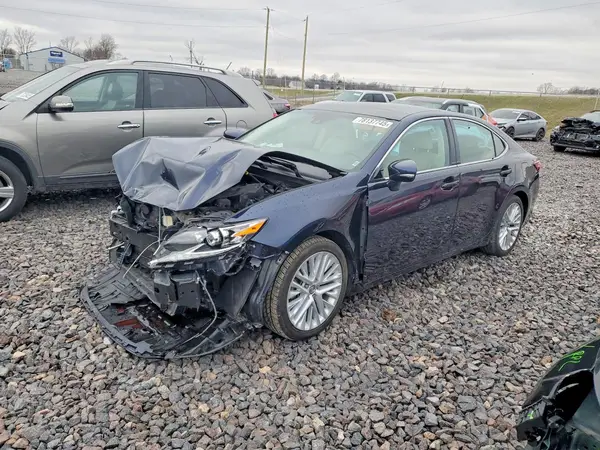 58ABK1GG8JU113818 2018 LEXUS ES - Image 1