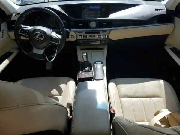 58ABK1GG8JU115844 2018 LEXUS ES - Image 8