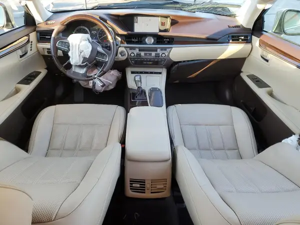 58ABK1GG8JU115911 2018 LEXUS ES - Image 8