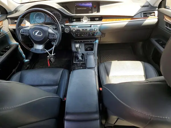 58ABK1GG8JU116055 2018 LEXUS ES - Image 8