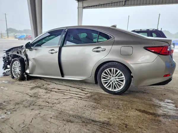 58ABK1GG9GU002901 2016 LEXUS ES - Image 2