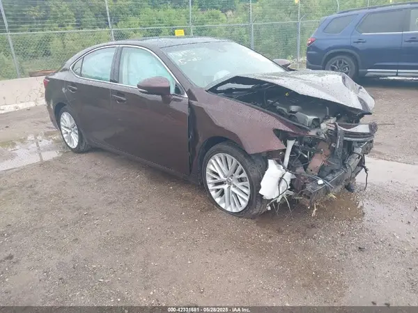 58ABK1GG9GU004132 2016 LEXUS ES - Image 1