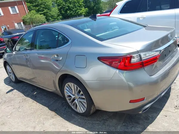 58ABK1GG9GU005510 2016 LEXUS ES - Image 2