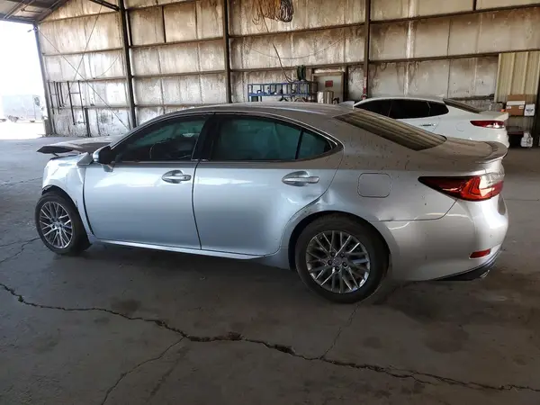 58ABK1GG9GU006799 2016 LEXUS ES - Image 2