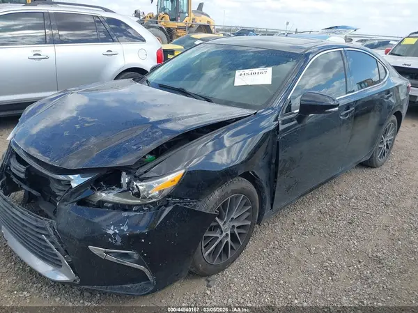 58ABK1GG9GU007211 2016 LEXUS ES - Image 2