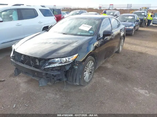 58ABK1GG9GU008567 2016 LEXUS ES - Image 2