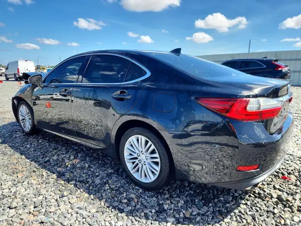 58ABK1GG9GU008956 2016 LEXUS ES - Image 2