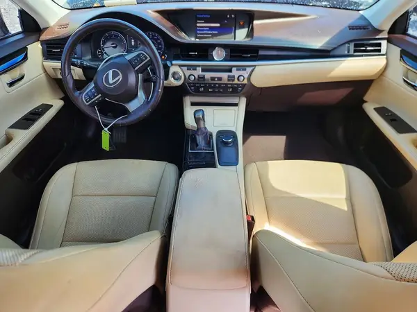 58ABK1GG9GU008956 2016 LEXUS ES - Image 8