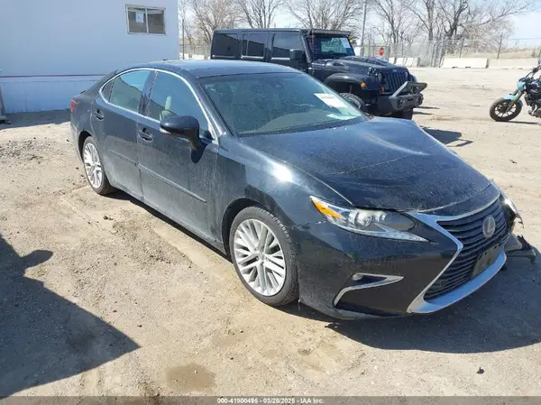 58ABK1GG9GU011792 2016 LEXUS ES - Image 1