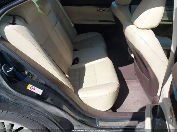 58ABK1GG9GU011792 2016 LEXUS ES - Image 8