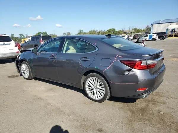 58ABK1GG9GU012019 2016 LEXUS ES - Image 2