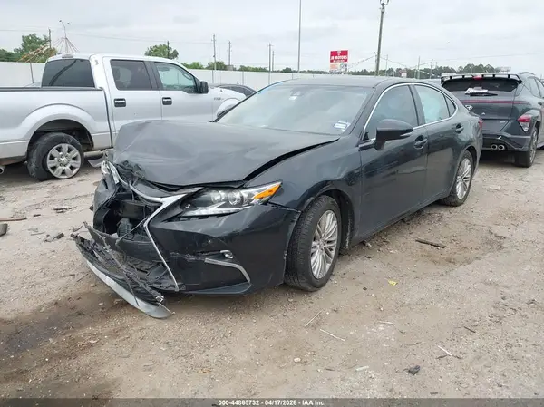 58ABK1GG9GU014899 2016 LEXUS ES - Image 2