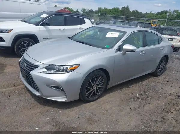 58ABK1GG9GU015695 2016 LEXUS ES - Image 2