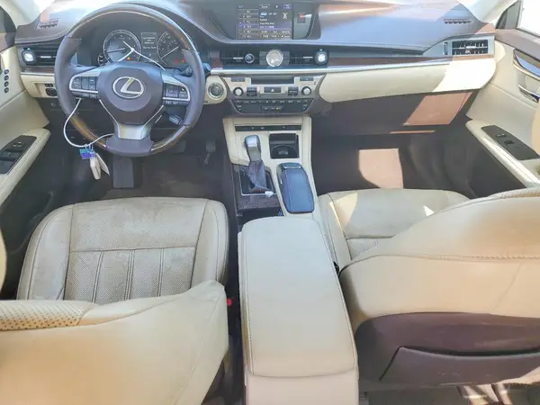 58ABK1GG9GU016751 2016 LEXUS ES - Image 8