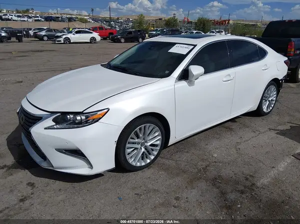 58ABK1GG9GU017561 2016 LEXUS ES - Image 2