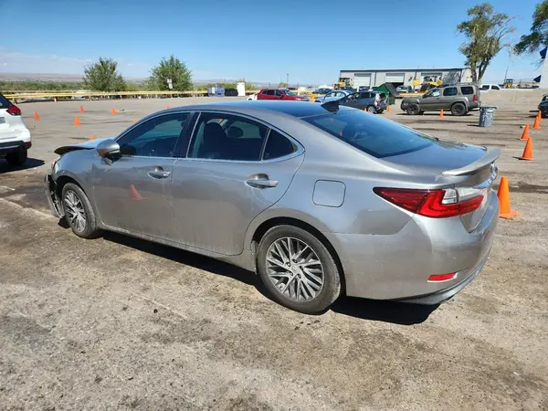 58ABK1GG9GU018323 2016 LEXUS ES - Image 2
