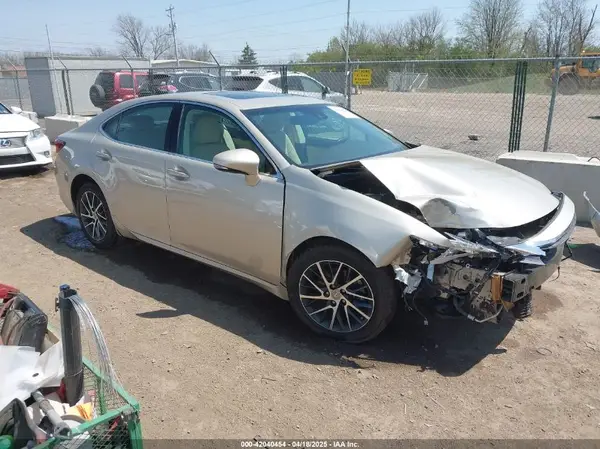 58ABK1GG9GU020816 2016 LEXUS ES - Image 1