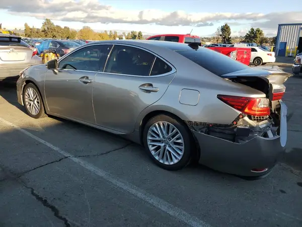 58ABK1GG9GU021013 2016 LEXUS ES - Image 2