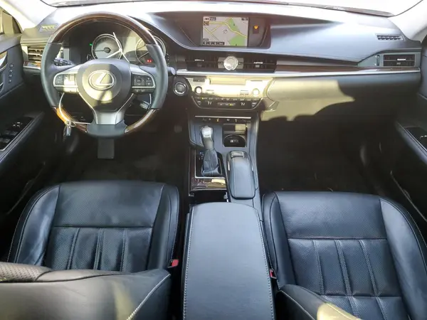 58ABK1GG9GU021013 2016 LEXUS ES - Image 8