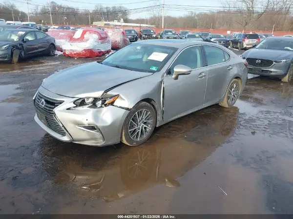 58ABK1GG9GU022212 2016 LEXUS ES - Image 2