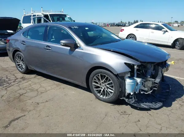 58ABK1GG9GU022615 2016 LEXUS ES - Image 1