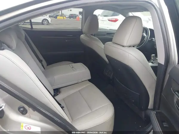 58ABK1GG9GU025255 2016 LEXUS ES - Image 8