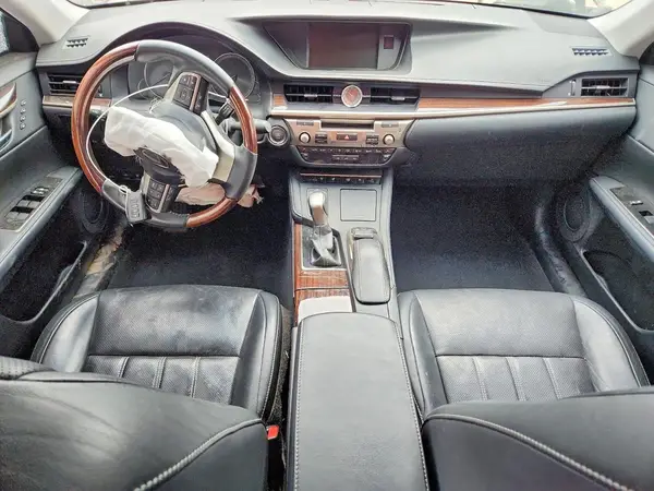 58ABK1GG9GU026051 2016 LEXUS ES - Image 8