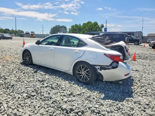 58ABK1GG9GU030116 2016 LEXUS ES - Image 2