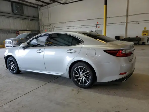 58ABK1GG9GU034280 2016 LEXUS ES - Image 2