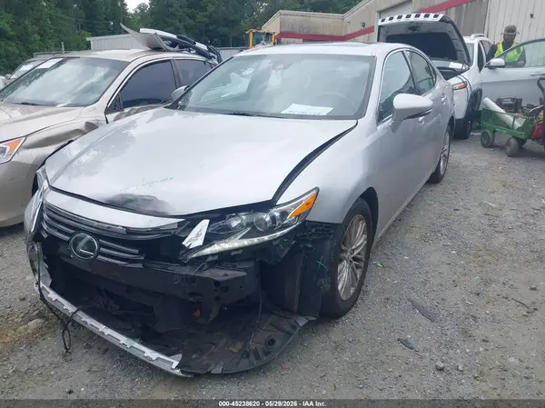 58ABK1GG9GU035381 2016 LEXUS ES - Image 2