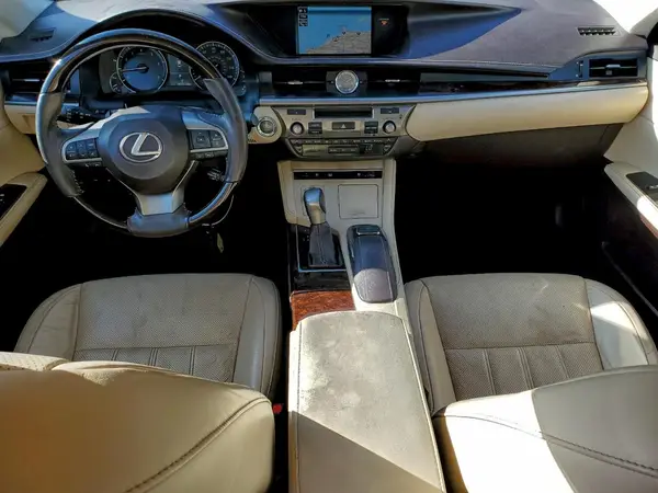 58ABK1GG9HU036158 2017 LEXUS ES - Image 8