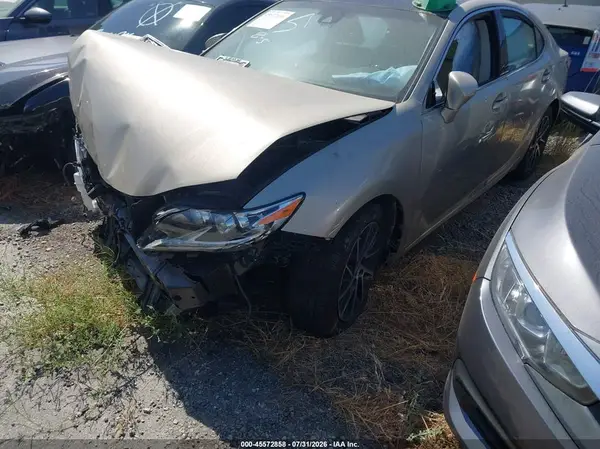 58ABK1GG9HU037729 2017 LEXUS ES - Image 2