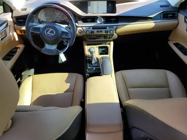 58ABK1GG9HU042204 2017 LEXUS ES - Image 8