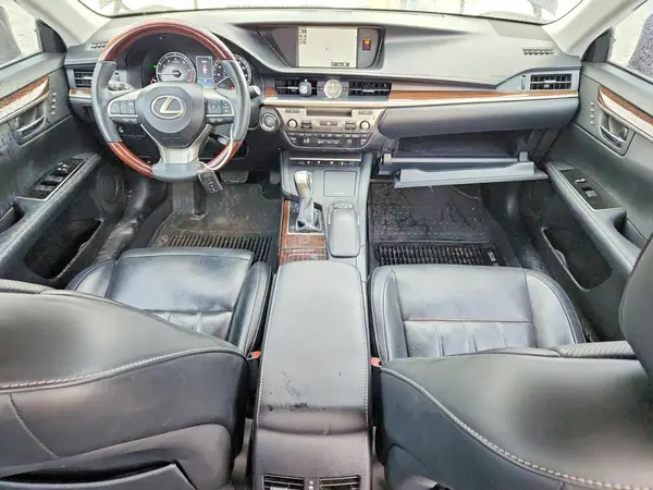 58ABK1GG9HU046026 2017 LEXUS ES - Image 8