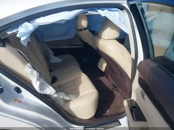 58ABK1GG9HU047693 2017 LEXUS ES - Image 8