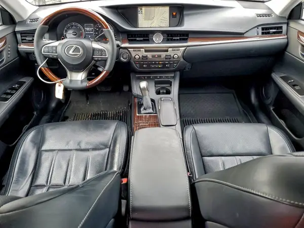 58ABK1GG9HU048536 2017 LEXUS ES - Image 8