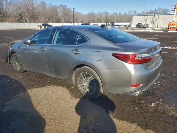 58ABK1GG9HU049718 2017 LEXUS ES - Image 2