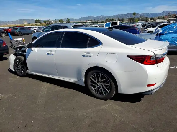 58ABK1GG9HU050996 2017 LEXUS ES - Image 2