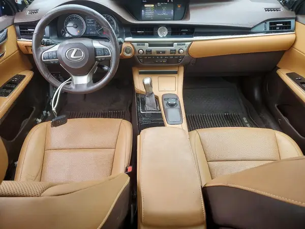 58ABK1GG9HU053994 2017 LEXUS ES - Image 8