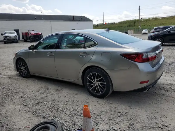 58ABK1GG9HU054921 2017 LEXUS ES - Image 2