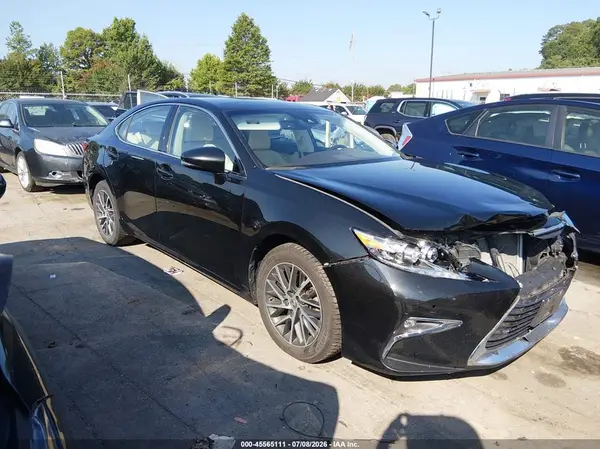 58ABK1GG9HU060928 2017 LEXUS ES - Image 1