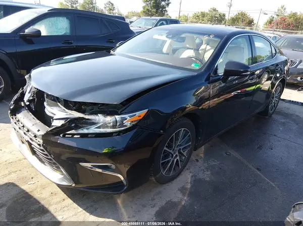 58ABK1GG9HU060928 2017 LEXUS ES - Image 2
