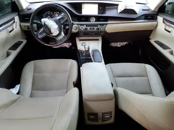 58ABK1GG9HU063330 2017 LEXUS ES - Image 8