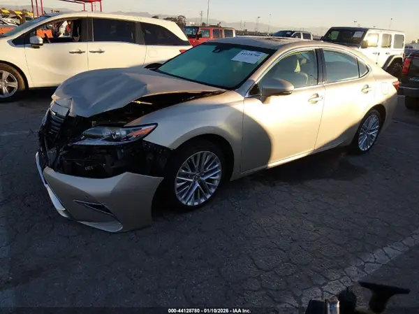 58ABK1GG9HU064171 2017 LEXUS ES - Image 2